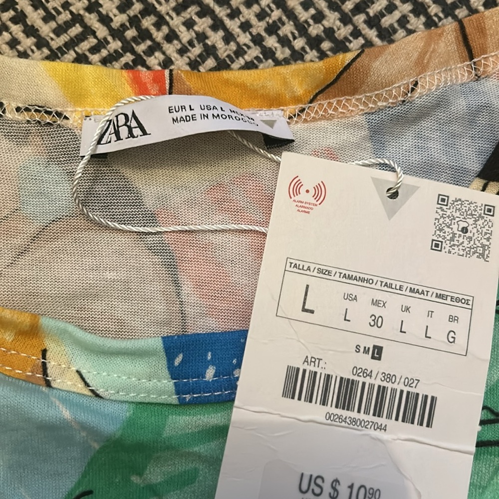 Zara Multicolor Artistic Print Women’s Tee - Picture 2 of 4